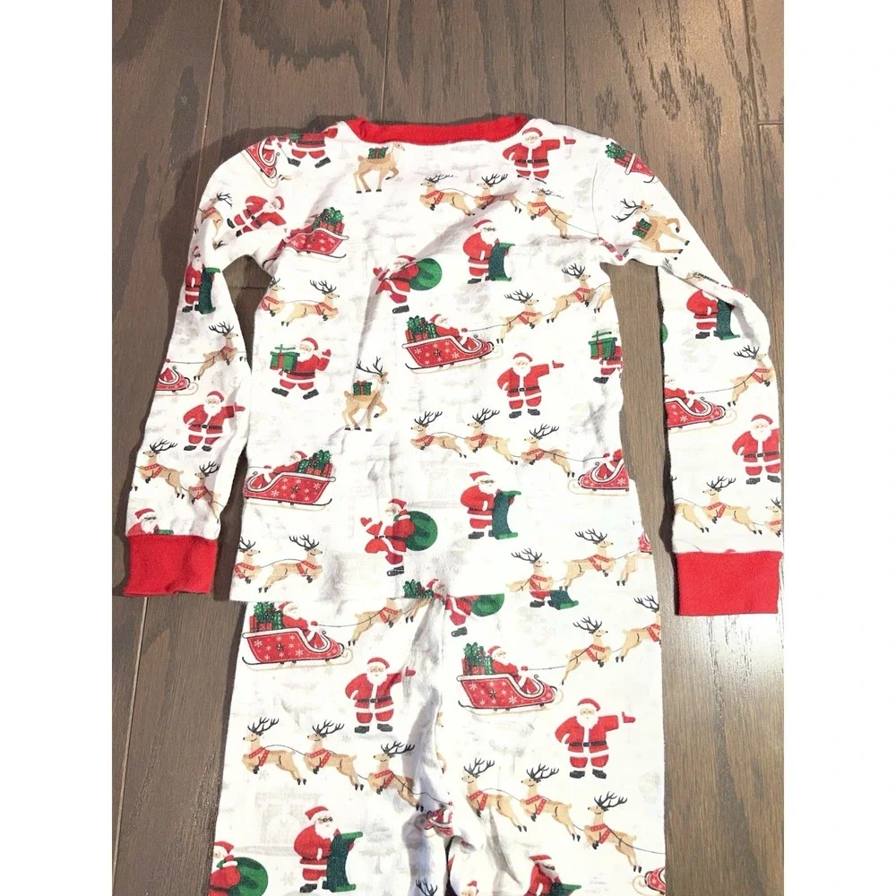 Pj Place one sleeve